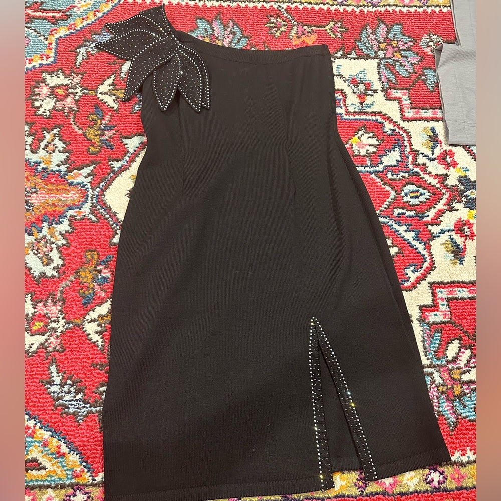 Black one shoulder dress size L